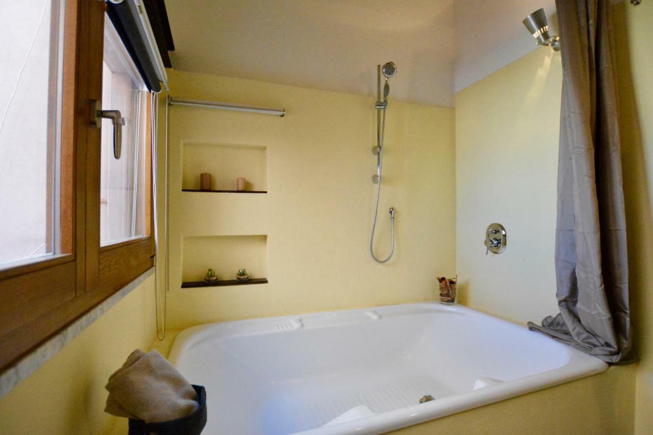 Romantic Suite Canelles Cagliari Exteriér fotografie